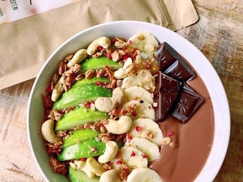 Chocolade proteïne smoothie bowl